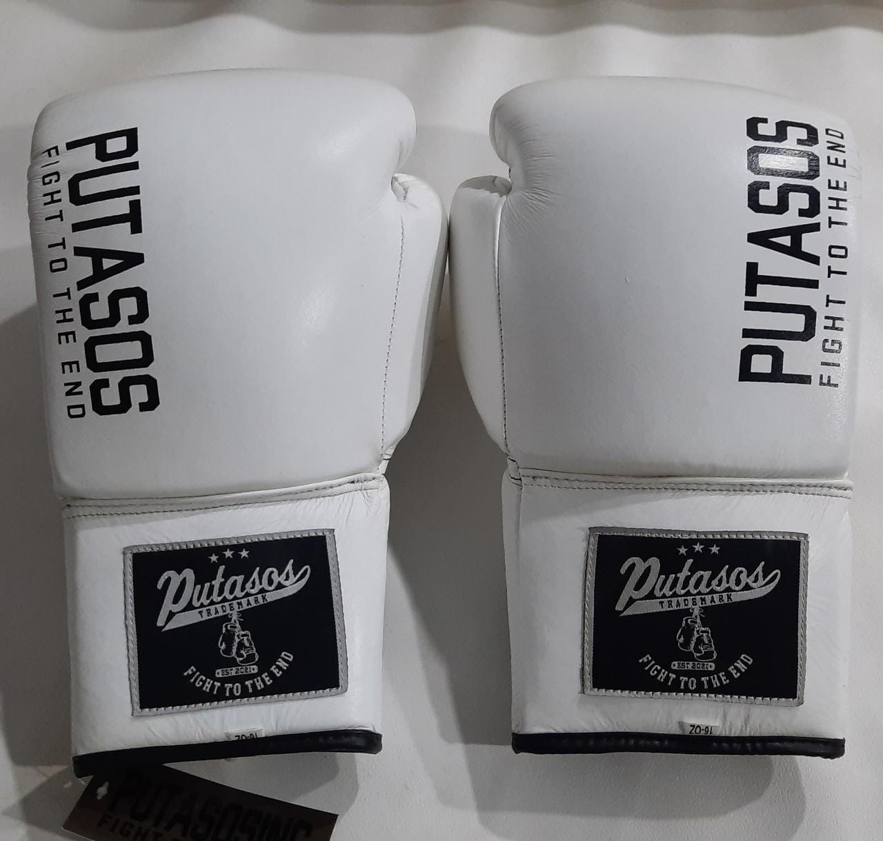Black on white Putasos Original Boxing Glove - Laced